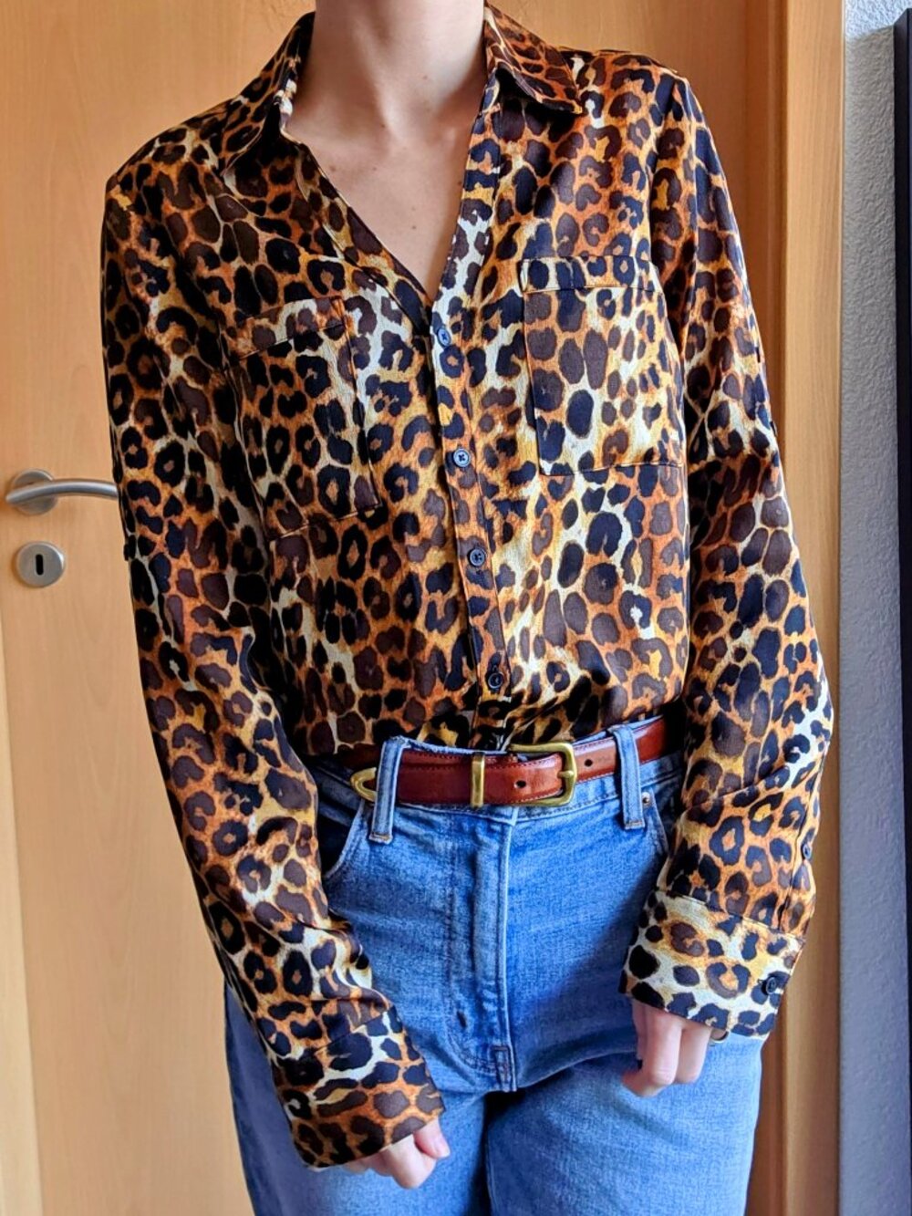 Express The Portofino Shirt Slim Fit Button Down Long Sleeve Top Cheetah Size XS - Picture 4 of 16